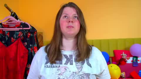 Snapshot of melodymoores chatting on 05/16/26, 06:32 Melody online show from 05/16/26, 06:32