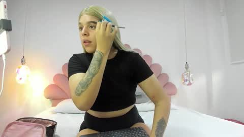 Melody online show from 09/26/25, 11:47