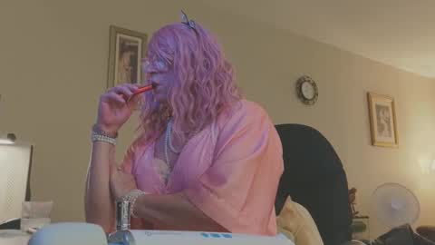 Melody online show from 09/27/25, 05:18