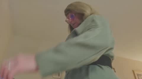 Melody online show from 10/19/25, 03:34