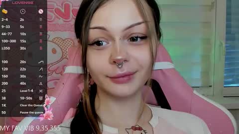Snapshot of melonipinkbb chatting on 03/03/26, 08:09 MELONI online show from 03/03/26, 08:09