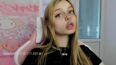 Snapshot of melonipinkbb chatting on 05/07/26, 11:37 MELONI online show from 05/07/26, 11:37
