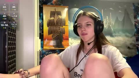 Hi Im Aria 18 years old online show from 11/24/25, 12:38