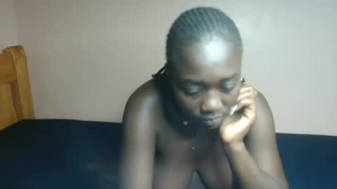 Snapshot of melrose_nadia chatting on 04/24/26, 02:47 mel online show from 04/24/26, 02:47