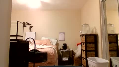 melxiss online show from 09/21/25, 08:43