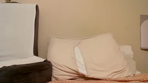 Snapshot of melxiss chatting on 09/27/25, 04:39 melxiss online show from 09/27/25, 04:39