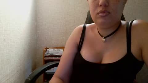 Snapshot of melyssaluv chatting on 07/09/26, 04:33 Melyssaluv online show from 07/09/26, 04:33