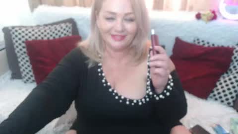 melyssamilfxxx online show from 03/04/25, 08:13