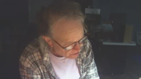 Snapshot of memberjames chatting on 03/06/25, 04:19 I am usually high and horny...lol online show from 03/06/25, 04:19