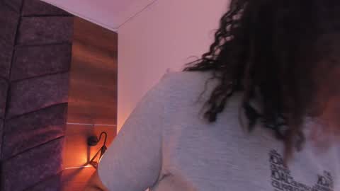  Memphis Williams  online show from 01/07/25, 02:42