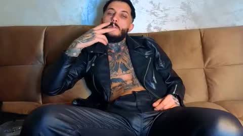 Snapshot of mentoxxl chatting on 10/11/25, 05:22 Fallow my ONLYFANS for xxx daily online show from 10/11/25, 05:22