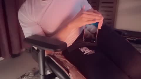 Snapshot of meow609 chatting on 11/19/25, 05:35 meow609 online show from 11/19/25, 05:35