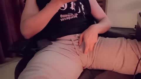 MEOW online show from 07/08/26, 12:26