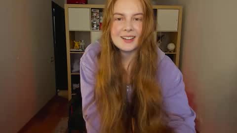 Snapshot of meow_k1tty chatting on 12/23/25, 08:01 Flora Next stream November 17th at 6 GMT online show from 12/23/25, 08:01