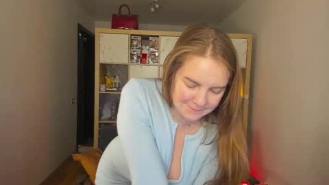 Snapshot of meow_k1tty chatting on 02/12/26, 06:52 Flora Next stream November 17th at 6 GMT online show from 02/12/26, 06:52