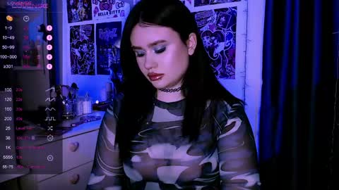Snapshot of meow_marie chatting on 06/06/26, 10:47 meow marie online show from 06/06/26, 10:47