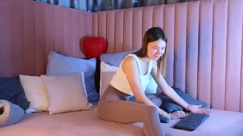 meow_mellie online show from 02/24/25, 01:57