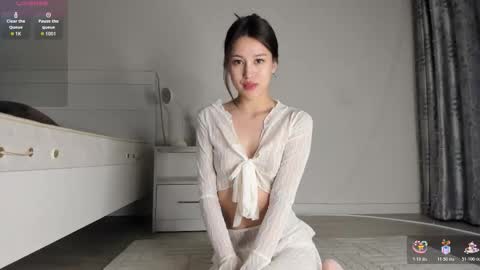 Snapshot of meow_mikasa chatting on 11/08/25, 07:01 Mikasa online show from 11/08/25, 07:01