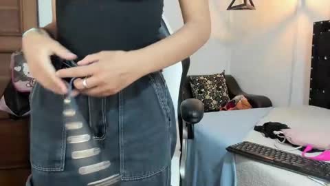 Valentina  online show from 02/07/25, 08:10
