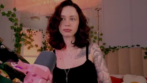 Snapshot of meow_nancy chatting on 06/18/26, 10:19 Heeyyooo Im Nans Subscribe to me I will be glad online show from 06/18/26, 10:19