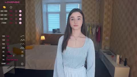 Snapshot of meoww_meows chatting on 11/10/25, 09:41 Julie online show from 11/10/25, 09:41