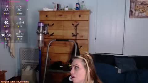 meowzers777 online show from 05/11/26, 07:03