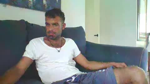 Mercedes190d online show from 10/07/25, 04:59