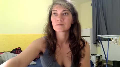 Miss Helena online show from 10/12/25, 01:43