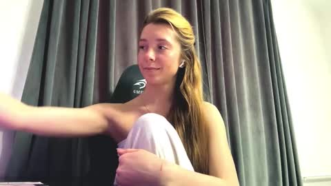 Mary online show from 12/17/25, 08:09