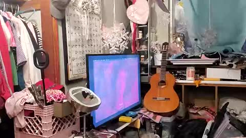 Snapshot of merelyalover chatting on 01/13/25, 01:02 gurlnips online show from 01/13/25, 01:02