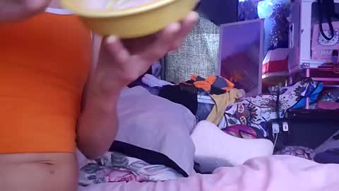 Snapshot of merelyalover chatting on 02/05/25, 12:10 gurlnips online show from 02/05/25, 12:10