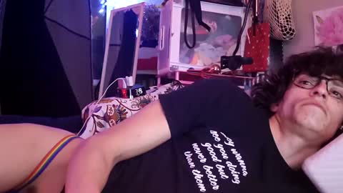 Snapshot of merelyalover chatting on 02/08/25, 11:55 gurlnips online show from 02/08/25, 11:55