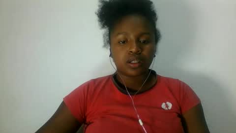 Snapshot of meria342462 chatting on 06/11/26, 03:32 meria342462 online show from 06/11/26, 03:32