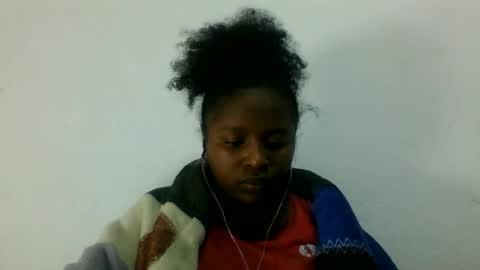 Snapshot of meria342462 chatting on 06/12/26, 04:00 meria342462 online show from 06/12/26, 04:00
