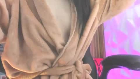 Meribeth Haru online show from 07/28/26, 08:12