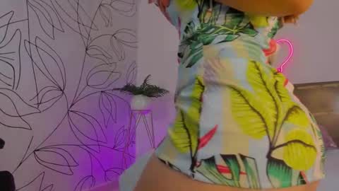 Snapshot of merida06 chatting on 10/15/25, 03:28 merida06 online show from 10/15/25, 03:28