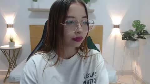 Snapshot of merida06 chatting on 11/27/25, 09:39 merida06 online show from 11/27/25, 09:39