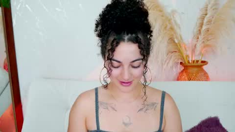 Merida Bell online show from 06/09/26, 10:43