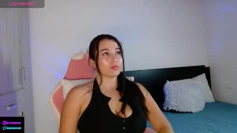 Snapshot of meridastonex chatting on 10/12/25, 02:32 Merida online show from 10/12/25, 02:32