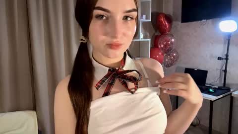 Rina online show from 11/23/25, 06:08