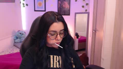 Merilyn  online show from 10/07/25, 07:11