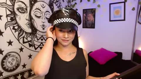 Merilyn  online show from 10/27/25, 10:47