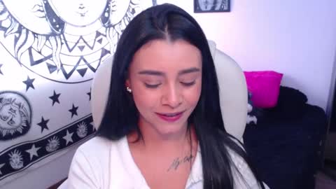 Merilyn  online show from 10/31/25, 09:05