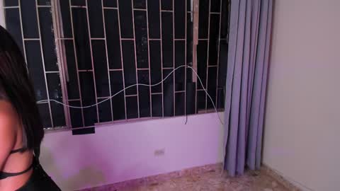 instagram fernandatoloza01  online show from 02/15/25, 06:12