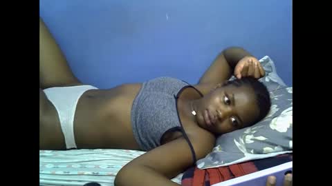 merlin_queen online show from 09/26/25, 07:01