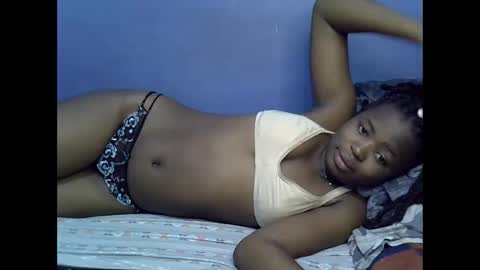 Snapshot of merlin_queen chatting on 11/10/25, 07:18 merlin_queen online show from 11/10/25, 07:18