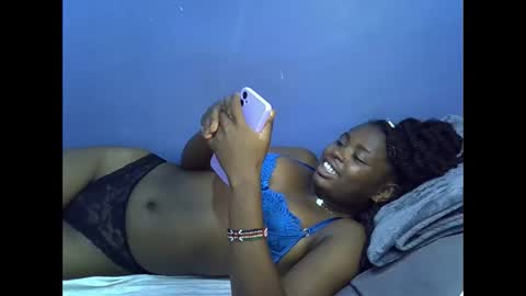 Snapshot of merlin_queen chatting on 11/15/25, 06:55 merlin_queen online show from 11/15/25, 06:55