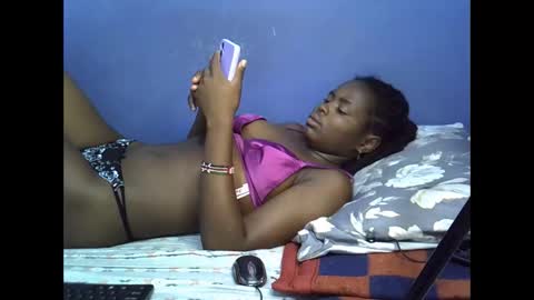 Snapshot of merlin_queen chatting on 11/28/25, 06:38 merlin_queen online show from 11/28/25, 06:38