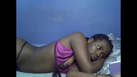 Snapshot of merlin_queen chatting on 11/29/25, 06:49 merlin_queen online show from 11/29/25, 06:49