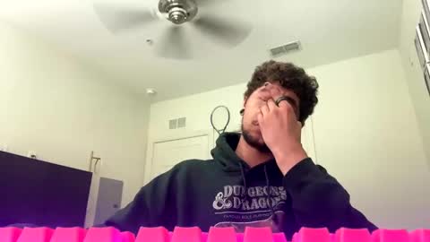 Snapshot of merlinharriss chatting on 02/16/25, 04:42 Merlinz Magic online show from 02/16/25, 04:42